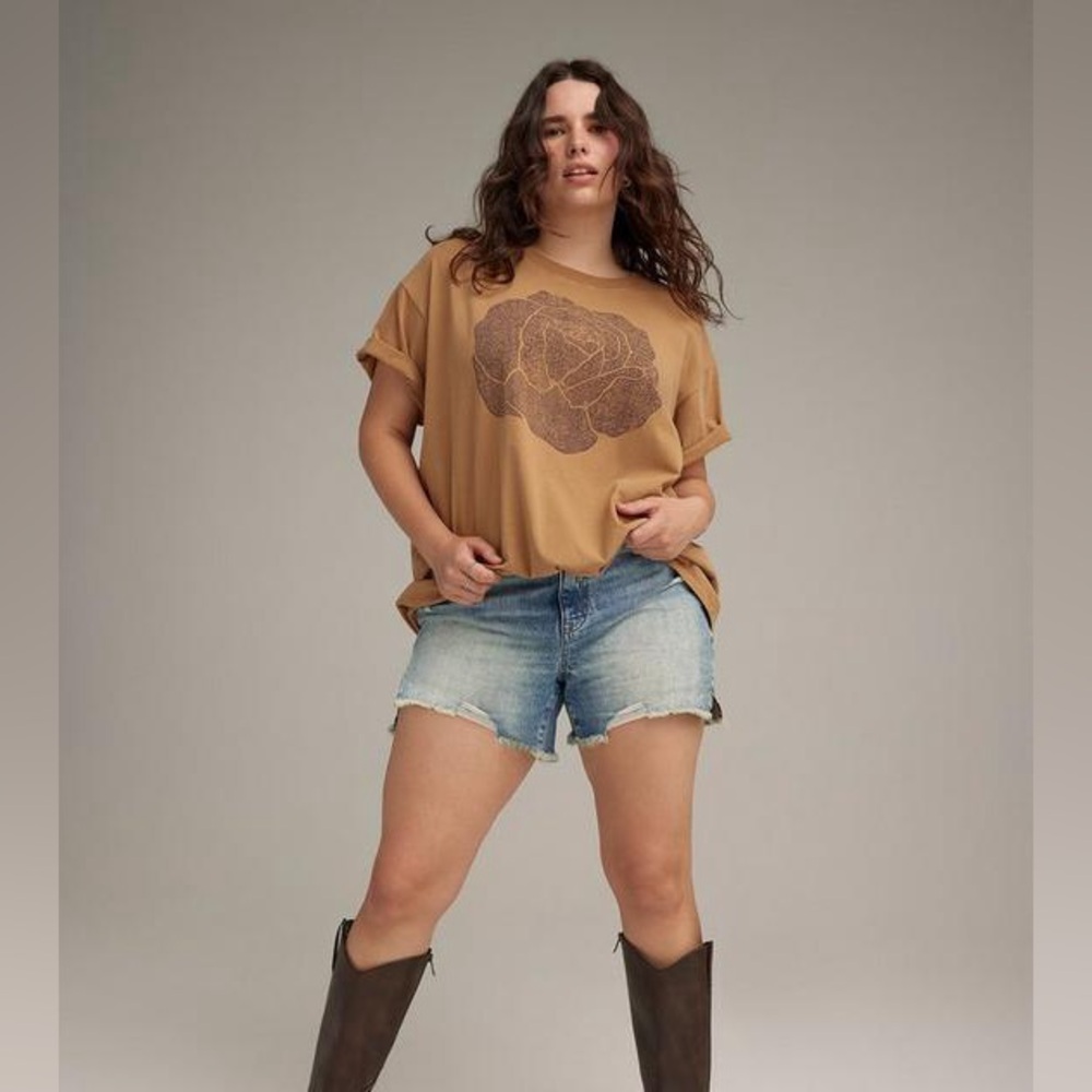 00 Torrid Festi Rose Oversized Tee
